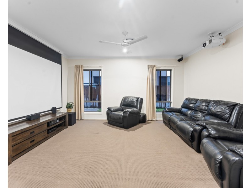 32 Hampden Street, North Lakes QLD 4509