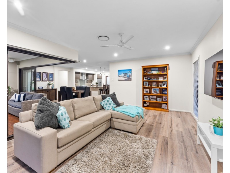 32 Hampden Street, North Lakes QLD 4509