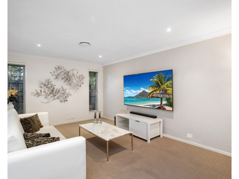 5 Eaton Close, North Lakes QLD 4509