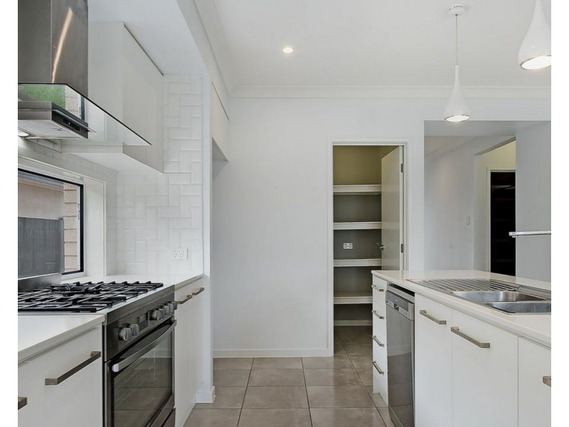 122 Campbell Drive, Mango Hill QLD 4509