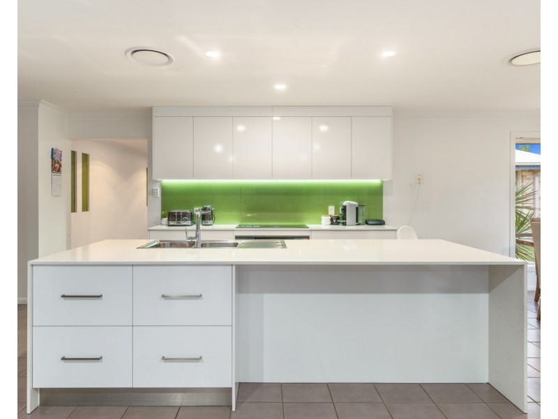 6 Lochern Court, North Lakes QLD 4509