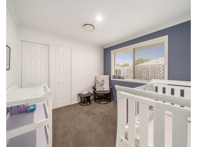 6 Lochern Court, North Lakes QLD 4509