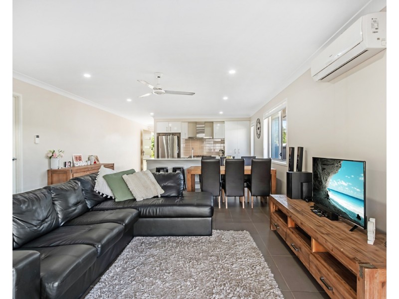 19 Sundown Circuit, North Lakes QLD 4509