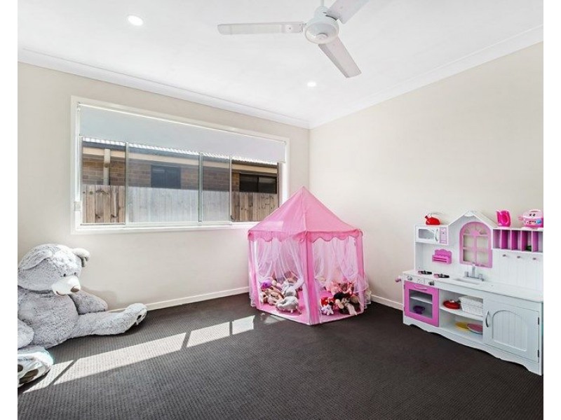 19 Sundown Circuit, North Lakes QLD 4509
