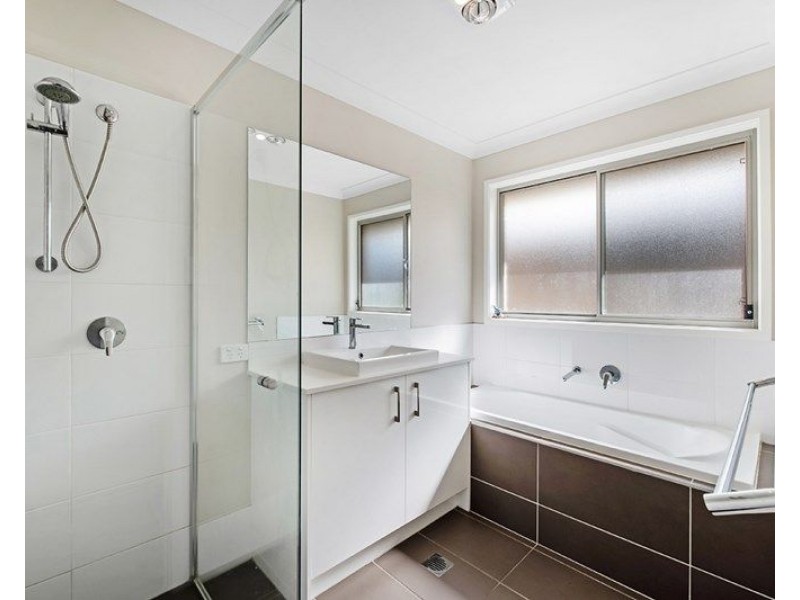 19 Sundown Circuit, North Lakes QLD 4509