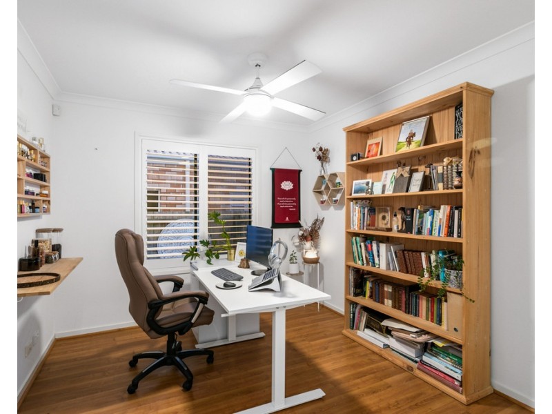 4 Satinash Court, North Lakes QLD 4509