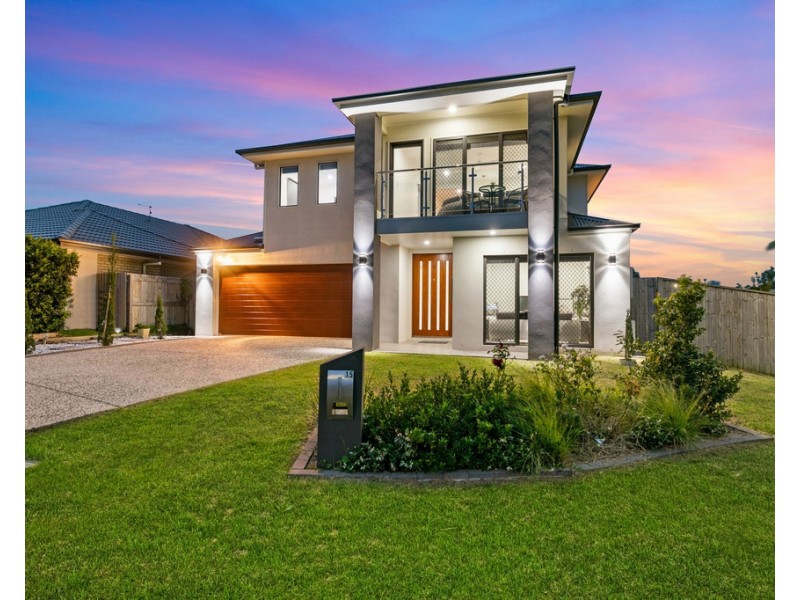 15 Cooloola Crescent, North Lakes QLD 4509