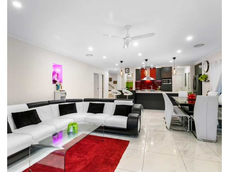 15 Cooloola Crescent, North Lakes QLD 4509