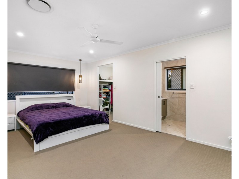 15 Cooloola Crescent, North Lakes QLD 4509