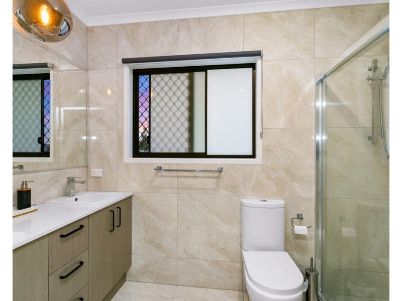 15 Cooloola Crescent, North Lakes QLD 4509