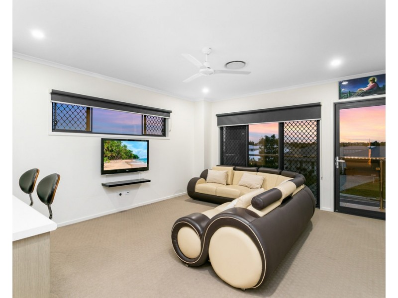 15 Cooloola Crescent, North Lakes QLD 4509