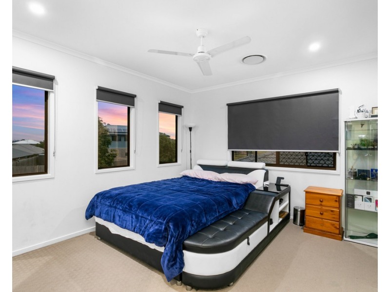 15 Cooloola Crescent, North Lakes QLD 4509