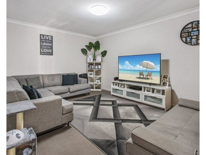 9 Severn Crescent, North Lakes QLD 4509