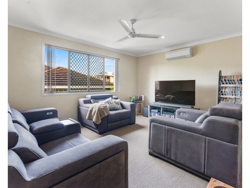 2/7 First Street, North Lakes QLD 4509