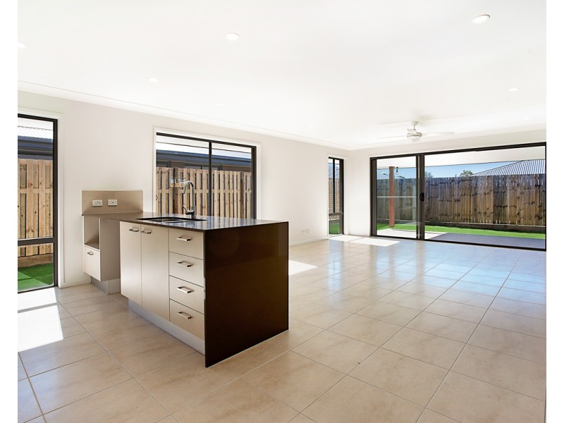 82 Park Vista Drive, Mango Hill QLD 4509