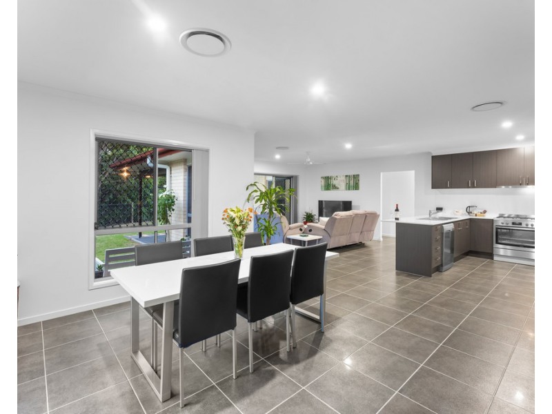 35 Tarong Avenue, North Lakes QLD 4509