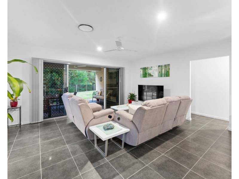 35 Tarong Avenue, North Lakes QLD 4509
