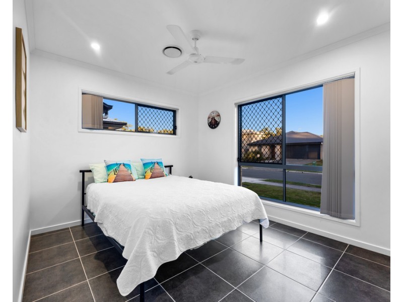 35 Tarong Avenue, North Lakes QLD 4509
