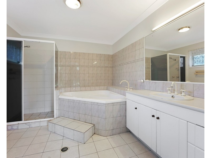 4 Forestlea Court, Rothwell QLD 4022