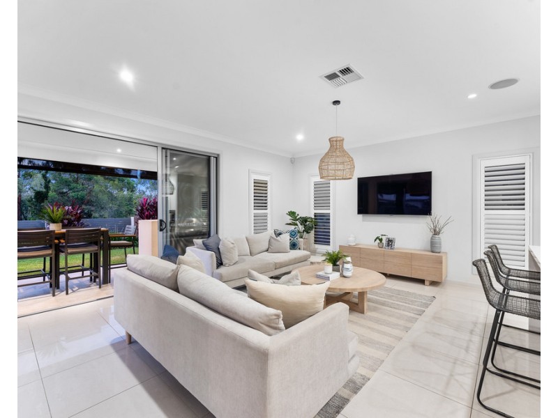 15 Kennedy Court, North Lakes QLD 4509