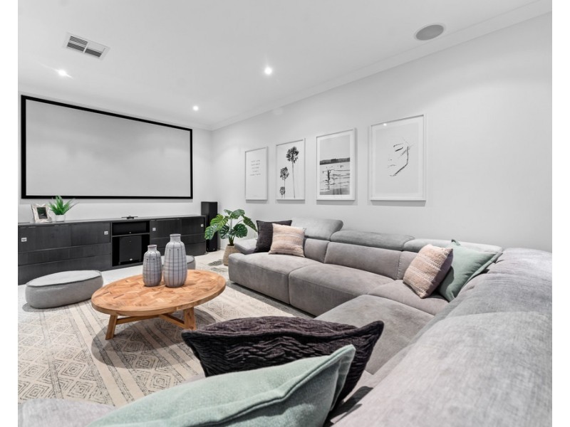15 Kennedy Court, North Lakes QLD 4509