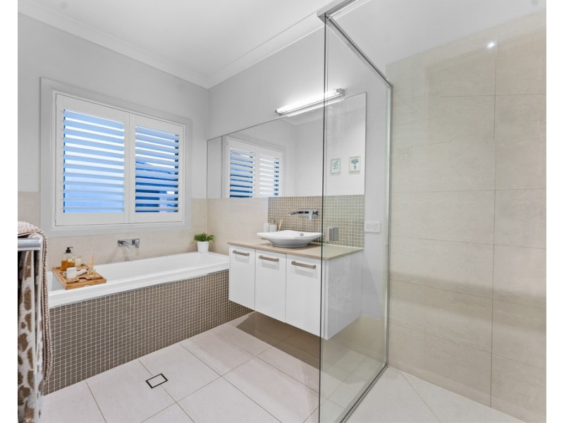 15 Kennedy Court, North Lakes QLD 4509