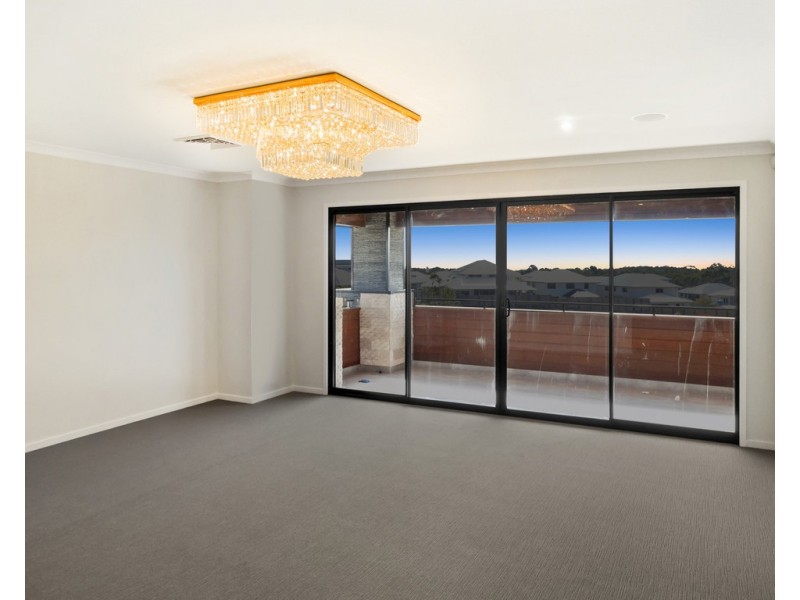 79 Cowen Terrace, North Lakes QLD 4509