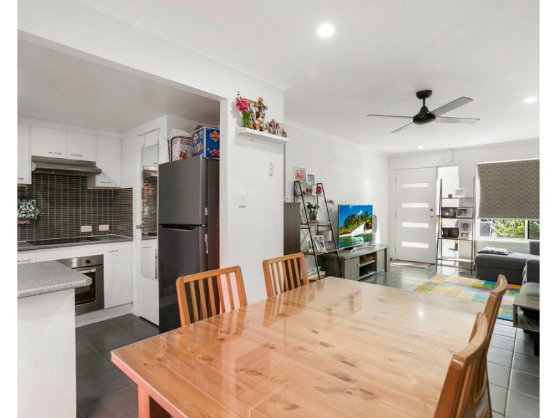 4/6 Station Road, Burpengary QLD 4505