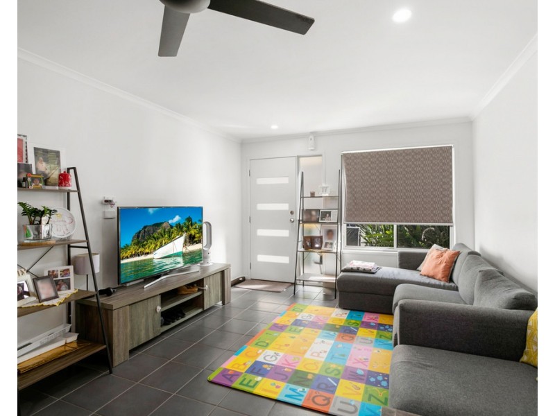 4/6 Station Road, Burpengary QLD 4505