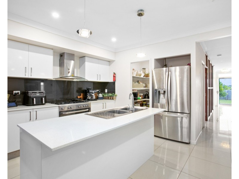 5 Jersey Street, North Lakes QLD 4509