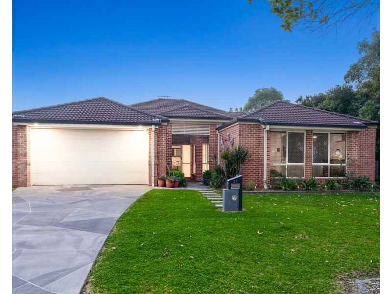 27 Kurrajong Circuit, North Lakes QLD 4509