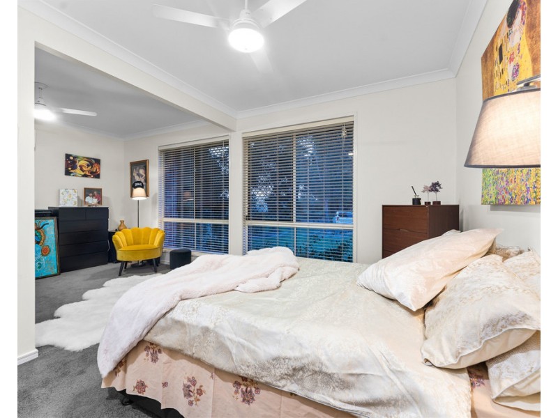 27 Kurrajong Circuit, North Lakes QLD 4509