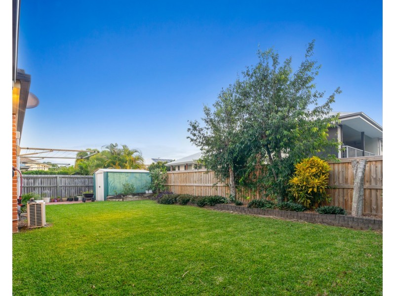 27 Kurrajong Circuit, North Lakes QLD 4509