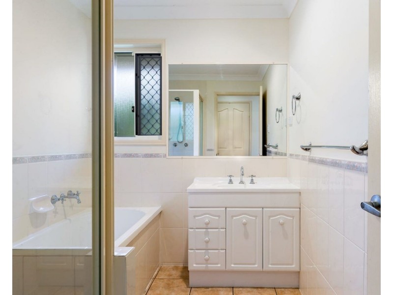 44 Grebe Circuit, North Lakes QLD 4509