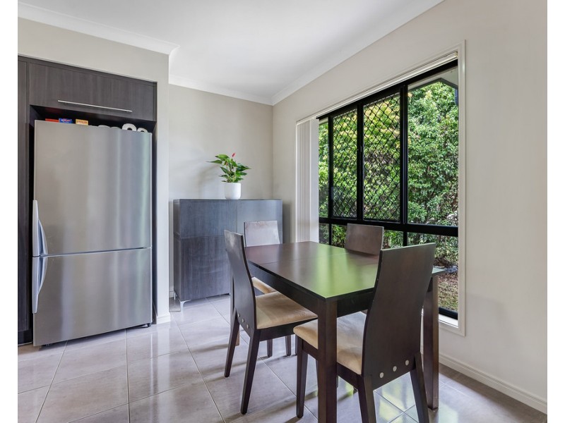 2/7 First Street, North Lakes QLD 4509