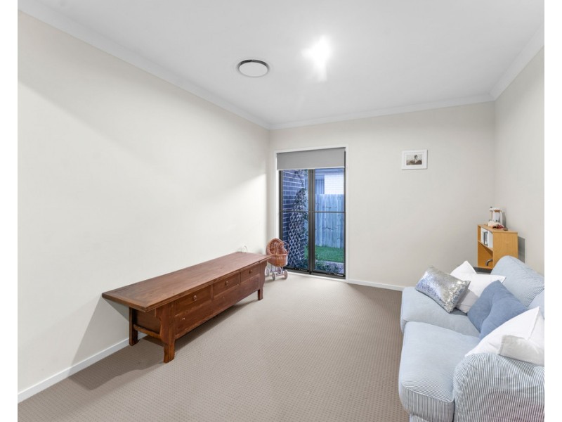 15 Tarlo Street, North Lakes QLD 4509