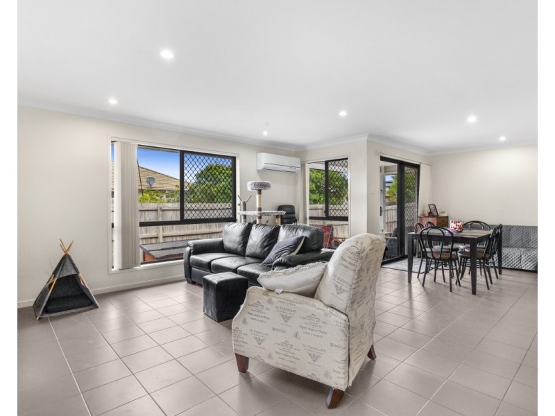 152 Nicklaus Parade, North Lakes QLD 4509