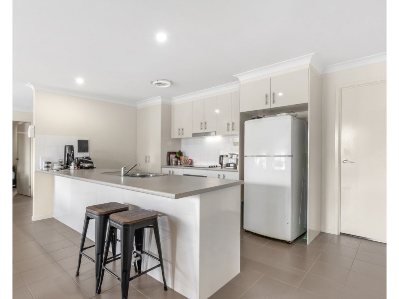 152 Nicklaus Parade, North Lakes QLD 4509