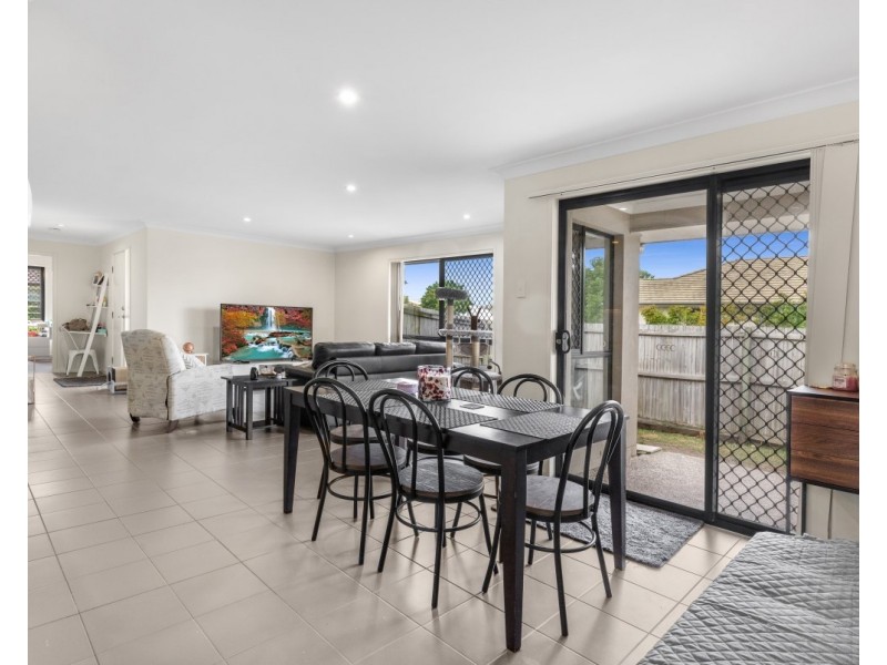 152 Nicklaus Parade, North Lakes QLD 4509