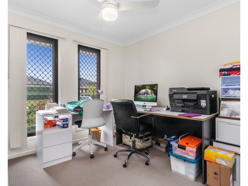 152 Nicklaus Parade, North Lakes QLD 4509