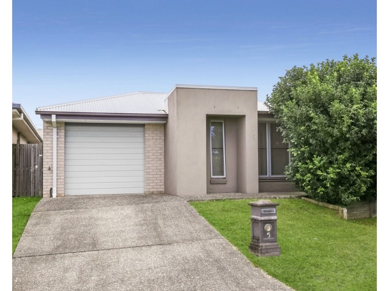 5 Fairy Wren Circuit, Dakabin QLD 4503