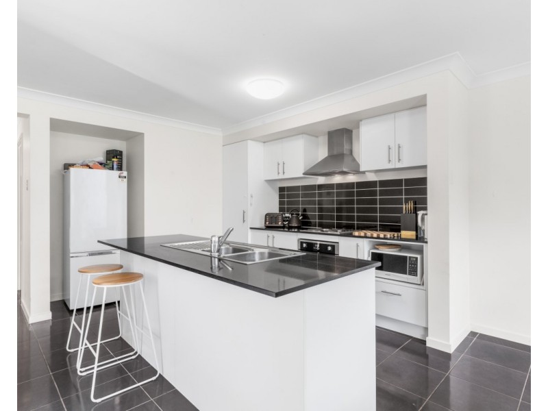 5 Fairy Wren Circuit, Dakabin QLD 4503