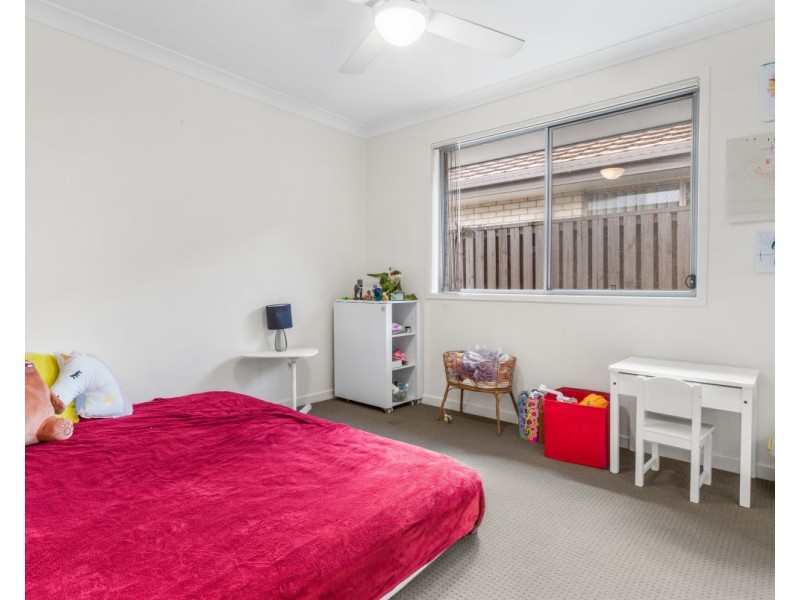 5 Fairy Wren Circuit, Dakabin QLD 4503