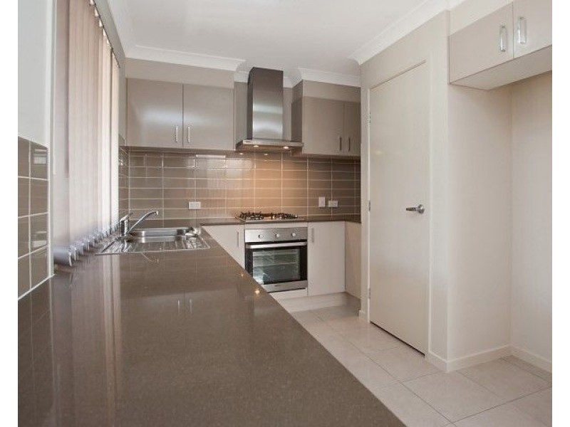 16 Shepherdson Street, Dakabin QLD 4503