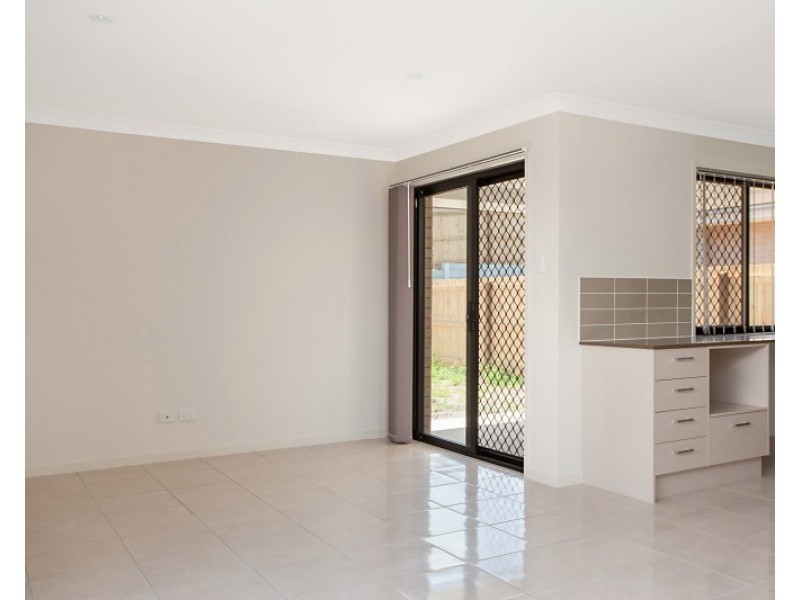 16 Shepherdson Street, Dakabin QLD 4503