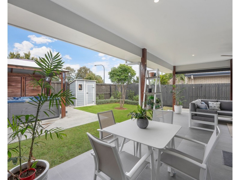 34 Dickson Crescent, North Lakes QLD 4509