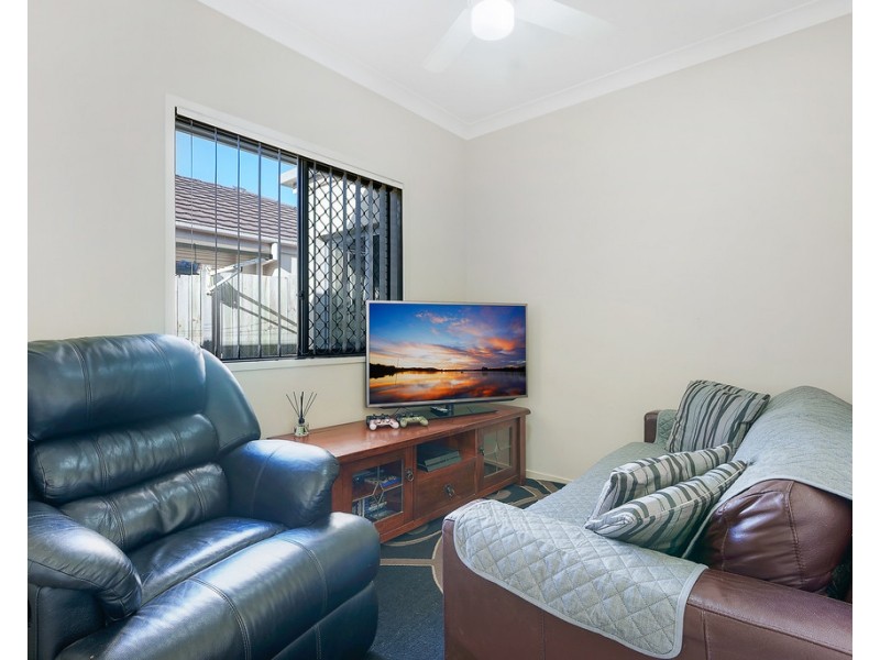 60 Nicklaus Parade, North Lakes QLD 4509
