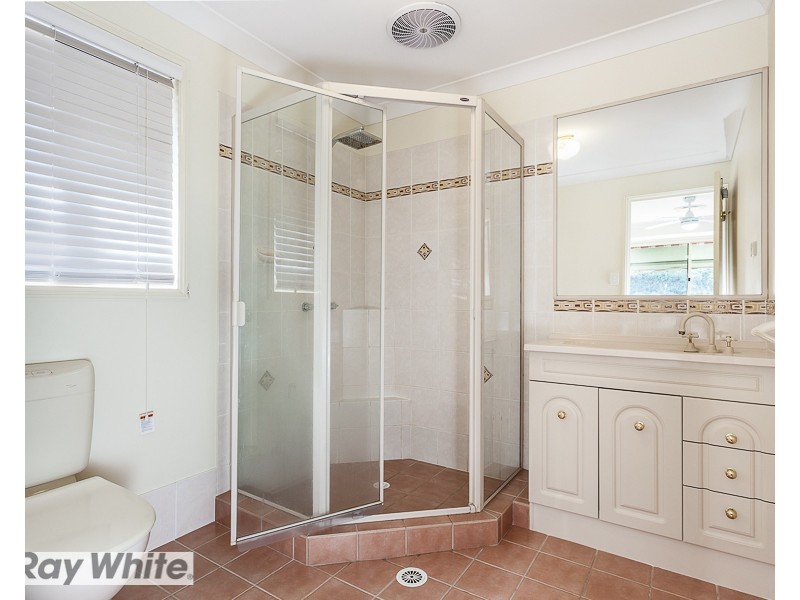 9 McNiven Court, North Lakes QLD 4509