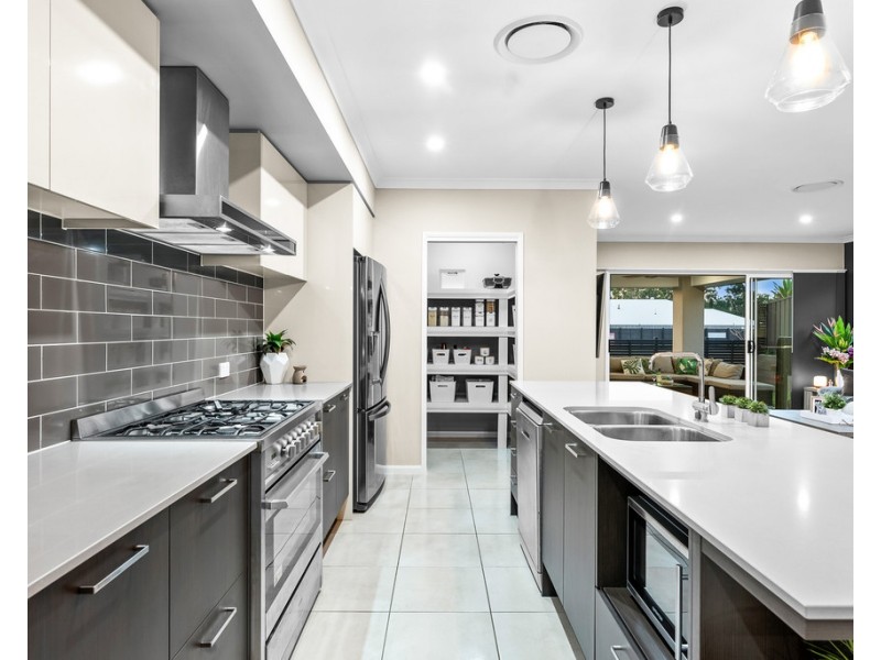 3 Imperial Crescent, Narangba QLD 4504
