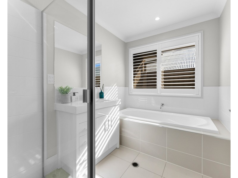 16 Sarabah Street, North Lakes QLD 4509